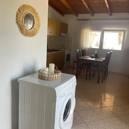 Seameraki Holiday home *