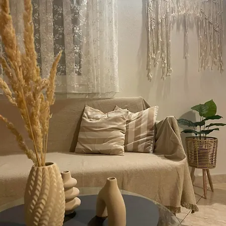 Seameraki Holiday home *